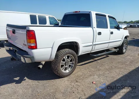 2002 GMC Sierra 2500Hd Sle z USA, uszkodzony, nr VIN 1GTHC23U62F152627